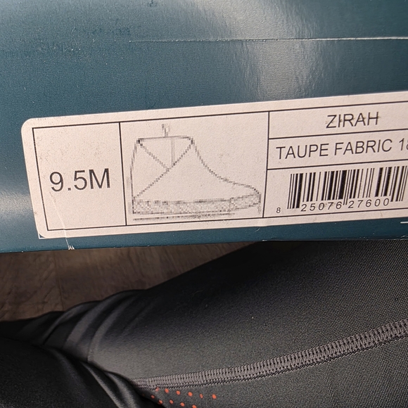 Aerosoles Faux Suede Women's Booties New - Picture 7 of 7